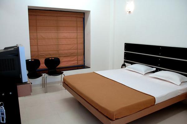 Hotel Manmandir Executive Aurangábád Kültér fotó